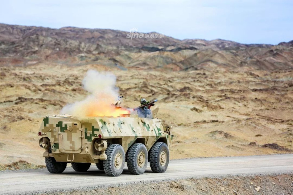 Tầm hoạt động tối đa của loại thiết giáp này lên tới 800 km. Ngoài ra, tốc độ tối đa mà Type 92 đạt được có thể lên tới 85 km/h tuỳ điều kiện đường. Nguồn ảnh: Sina.