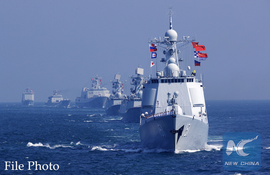 Ngoài ra lực lượng này còn có tới 58 tàu đổ bộ, 80 tàu chiến duyên hải, 27 tàu đổ bộ loại lớn, cùng với hai tàu sân bay - trong đó có một chiếc trực chiến, một chiếc chỉ phục vụ công tác huấn luyện. Nguồn ảnh: Newchina.