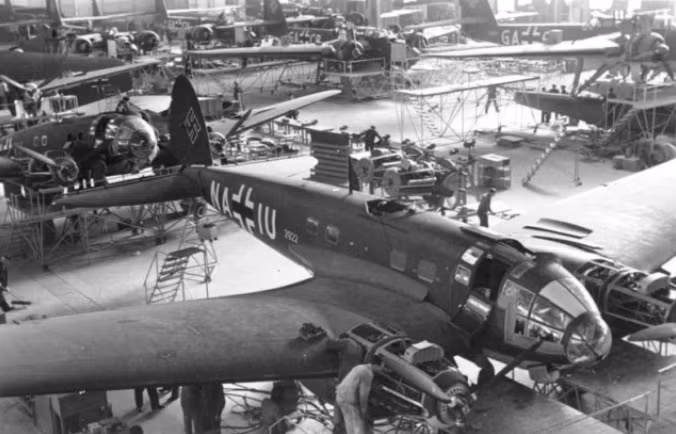 Do quá hiệu quả, Đức đã sử dụng loại máy bay ném bom hạng trung này ở nhiều mặt trận trên khắp châu Âu bao gồm biển Baltic, mặt trận phía Đông, phía Tây, Địa Trung Hải hay Bắc Phi. Nguồn ảnh: Warhistory.