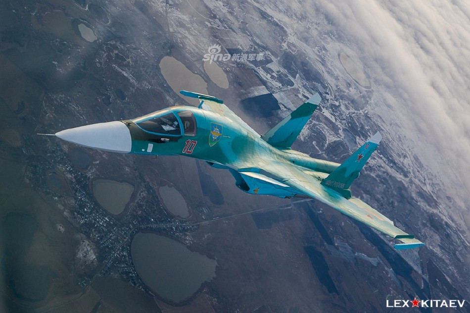 Tuy nhiên giá trị của chiếc Su-34 chắc chắn đang và sẽ ngày càng tăng cao do sự xụp giá của đồng Rupper Nga trong thời gian vừa rồi. Nguồn ảnh: Kitaev.