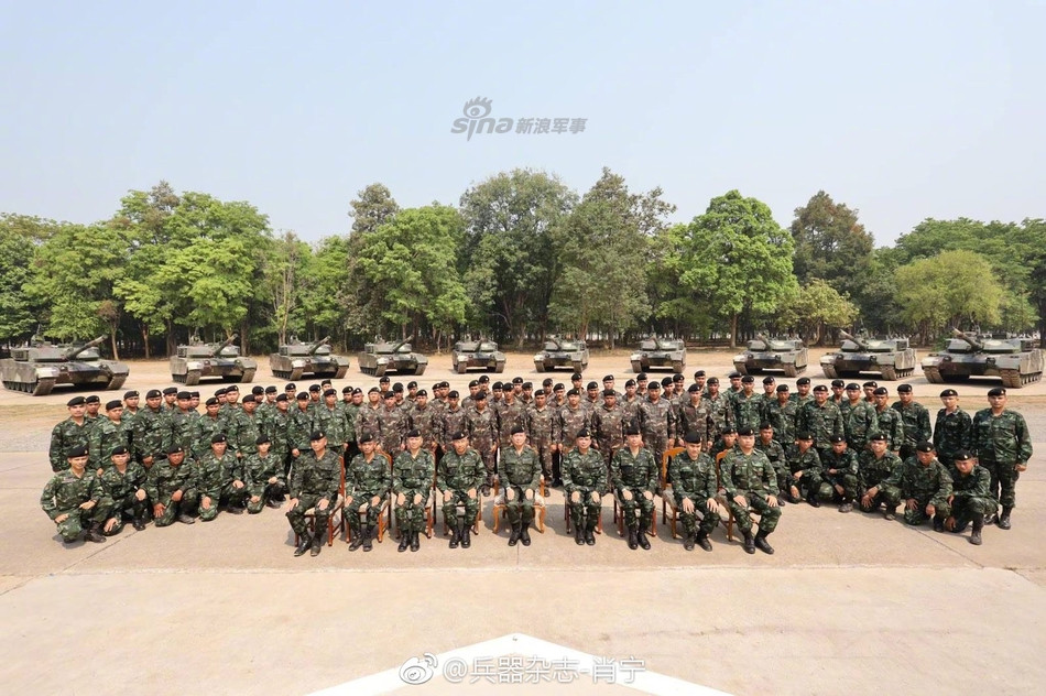 Tính tới đầu năm 2019, Thái Lan đang có trong tay 39 xe tăng VT-4. Trong năm 2019 này, phía Thái Lan cũng dự kiến sẽ đặt mua và trang bị tổng cộng thêm 14 chiếc VT4 nữa trong đó có 10 chiếc vừa được nhập biên hôm 21/3 vừa rồi. Nguồn ảnh: Sina.