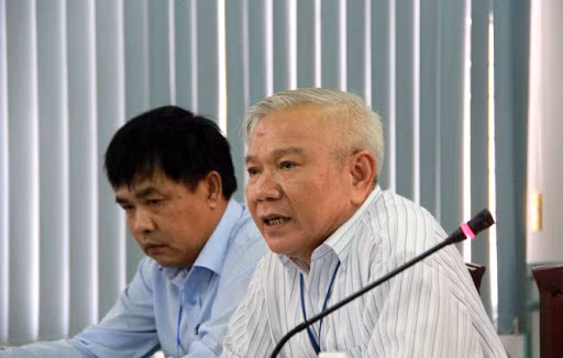 Ngoài ra, Tỉnh ủy Khánh Hòa cũng thi hành kỷ luật bằng hình thức cảnh cáo đối với ông Trần Hòa Nam - GĐ Sở Kế hoạch &amp; Đầu tư tỉnh và ông Võ Tấn Thái, nguyên Giám đốc Sở TN&amp;MT tỉnh, xin thôi chức từ vụ từ ngày 15/9 theo nguyện vọng cá nhân.