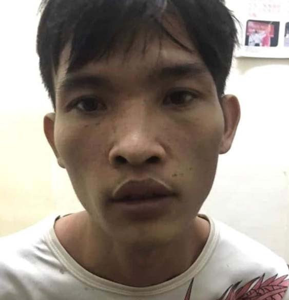  Khởi tố đối tượng đâm chết tài xế xe ôm lúc rạng sáng: Ngày 18/11,Công an tỉnh Đắk Lắk đã khởi tố vụ án đối với Lê Văn Thành (24 tuổi, ngụ huyện Buôn Đôn) để điều tra về tội Giết người và Cướp tài sản. Thành là đối tượng sát hại ông N.V.Đ. (SN 1965, trú tại huyện Krông Ana, tỉnh Đắk Lắk) làm nghề chạy xe ôm xảy khoảng 3h ngày 12/11, trên đường Y Moal, TP Buôn Ma Thuột. 