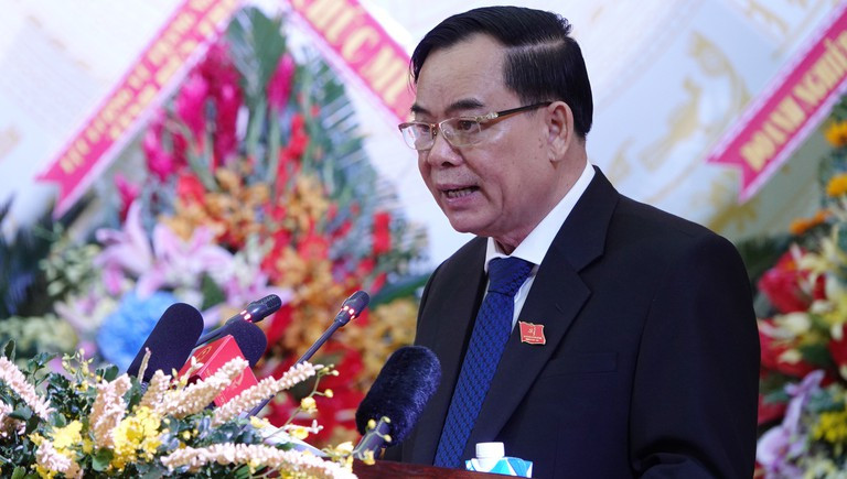 Ngày 31/10, HĐND tỉnh Bến Tre khóa IX nhiệm kỳ 2016-2021, đã tổ chức kỳ họp thứ 18 (kỳ họp đột xuất) bầu các chức danh UBND tỉnh, với sự tham dự của 53/53 đại biểu HĐND tỉnh. Tại kỳ họp nói trên, các đại biểu HĐND tỉnh đã bầu ông Trần Ngọc Tam - phó bí thư Tỉnh ủy, làm Chủ tịch UBND tỉnh Bến Tre.