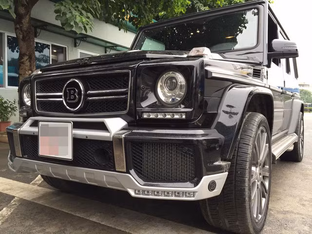 Tại Việt Nam, đã có nhiều chiếc siêu SUV Mercedes G63 AMG được đưa về. Tuy nhiên tính tới nay, chỉ có duy nhất một phiên bản độ Brabus B63-620 từ mẫu xe này có mặt ở Việt Nam. Chiếc B63-620 đã về tới Hà Nội vào khoảng cuối năm 2015.
