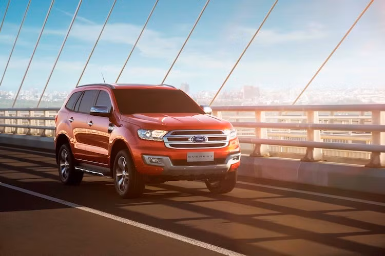 Cũng thuộc Đông Nam Á như Indonesia nhưng lượng xe nhập từ Thái Lan đã lên tới 25.136 chiếc trong năm 2015, do thị trường này là nơi đặt nhà máy sản xuất nhiều mẫu xe "hot" tại Việt Nam như các dòng bán tải, Ford Everest,...