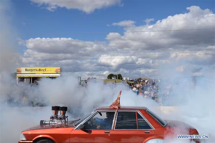 Tiêu chuẩn để chấm điểm cho các phần thi của mỗi chiếc xe gồm độ đặc của khói, diện tích mặt đường cần thiết để đốt lốp, lốp có được "đốt" hết hay không, loại xe được độ...