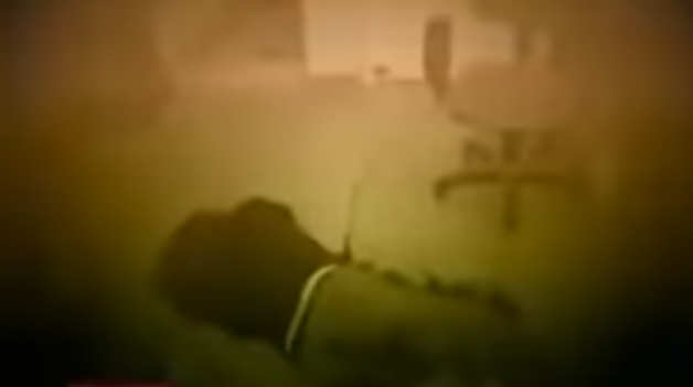 Theo hồ sơ vụ án, khoảng 22h ngày 22/1/2014, tại nhà nghỉ Thành Công (thôn Sồi Cầu, xã Thái Học, huyện Bình Giang, Hải Dương) xảy ra vụ án mạng nghiêm trọng khiến chị Đào Thị Minh (SN 1960, chủ nhà nghỉ) tử vong.