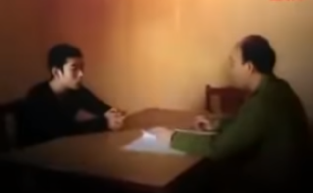 Chiều 21/1/2014, Mạnh rủ Thái mua một dao bầu với giá 50.000 đồng, chúng bàn bạc, trong trường hợp chủ nhà kêu cứu sẽ giết chết ngay để bịt đầu mối. Sau khi thống nhất kế hoạch, hai đối tượng bắt xe buýt về nhà nghỉ Thành Công thuê trọ và được chị Minh bố trí tại phòng 402. Tại đây, chúng bàn nhau đợi đến đến lúc nhà nghỉ không có khách, sẽ thực hiện theo kế hoạch đã định trước.