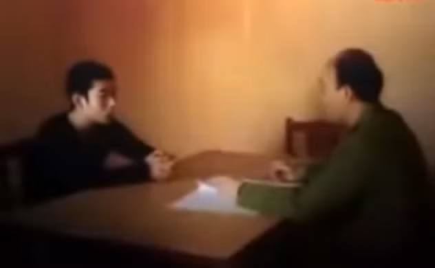 Chiều 21/1/2014, Mạnh rủ Thái mua một dao bầu với giá 50.000 đồng, chúng bàn bạc, trong trường hợp chủ nhà kêu cứu sẽ giết chết ngay để bịt đầu mối. Sau khi thống nhất kế hoạch, hai đối tượng bắt xe buýt về nhà nghỉ Thành Công thuê trọ và được chị Minh bố trí tại phòng 402. Tại đây, chúng bàn nhau đợi đến đến lúc nhà nghỉ không có khách, sẽ thực hiện theo kế hoạch đã định trước.