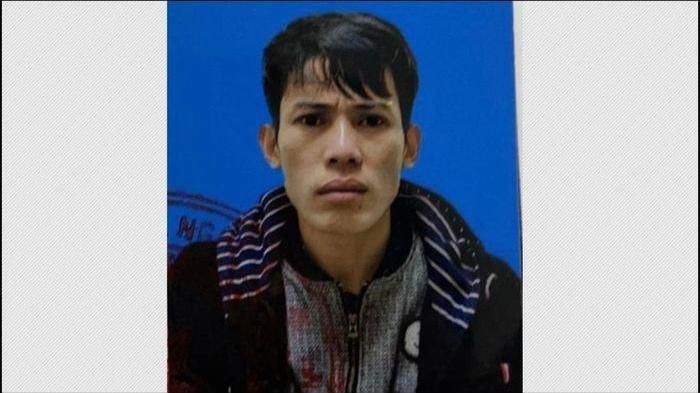  Đột nhập vào phòng làm việc Chi cục thuế Hà Đông trộm cắp tài sản: Phạm Văn Đức (33 tuổi, ở Nghệ An) đã đột nhập vào 23 phòng làm việc của Chi cục thuế quận Hà Đông, Hà Nội để trộm cắp tiền, vàng và một số tài sản có giá trị khác. Ngày 1/3, Công an TP Hà Nội cho biết vừa bắt giữ Đức để điều tra về hành vi hành vi trộm cắp tài sản.