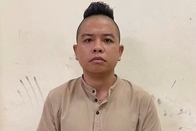 Tháng 10/2016, Dương Minh Tuyền bị Công an TP Bắc Ninh khởi tố, tạm giam về tội "Tàng trữ, sử dụng trái phép vũ khí quân dụng". Tháng 11/2016, Tuyền bị cơ quan điều tra khởi tố bổ sung tội "Hủy hoại tài sản". Ngày 18/4/2017, Tuyền bị TAND TP Bắc Ninh tuyên phạt 32 tháng tù. 