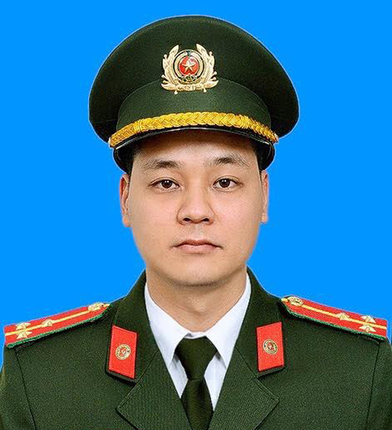  Thượng úy Nguyễn Công Nhị, Phòng An ninh mạng và phòng, chống tội phạm sử dụng công nghệ cao (PA05), Công an TP Hà Nội: Năm 2021, tham gia triệt phá thành công 2 ổ nhóm đối tượng có hành vi phát tán tin nhắn rác trên mạng viễn thông, ngay trước thời điểm diễn ra cuộc bầu cử ĐBQH khóa XV và đại biểu HĐND các cấp nhiệm kỳ 2021-2026. 