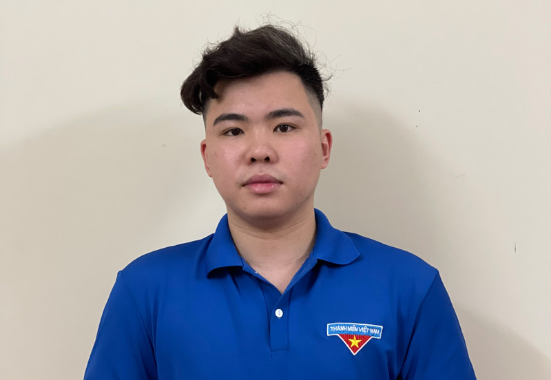  Nguyễn Tuấn Minh, nghệ nhân gốm sứ: Năm 2020, được Sở Công Thương Hà Nội chứng nhận nghệ nhân tham gia chuỗi Kết nối mạng lưới sản xuất và tiêu dùng bền vững ngành Gốm sứ TP Hà Nội; trực tiếp chế tác tác phẩm “Đôi bình vuốt tay men rạn cổ”, "Đôi chóe men rạn mặt hổ phù vẽ rồng".