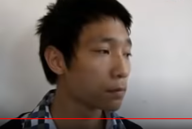 Ngày 8/4/2011, biết chị Sin sẽ sang Việt Nam, Hùng đã rủ về quê tại xã Mộc Nam huyện Duy Tiên chơi. Trước khi cả hai cùng về, Hùng đã điện cho cháu ruột của mình là Phạm Minh Thành chuẩn bị hung khí gây án, cướp tài sản. 