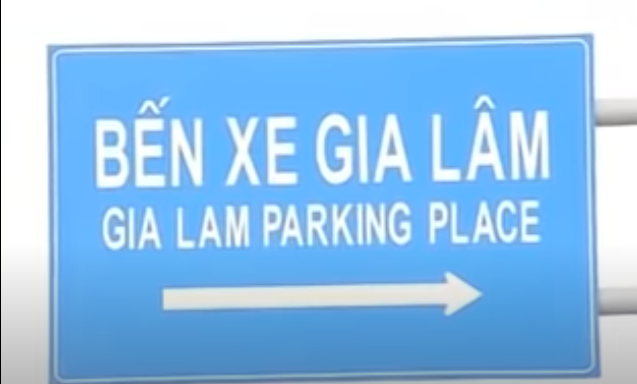 Trinh sát tìm về bến xe Gia Lâm (Hà Nội), xác minh lai lịch của tài xế Hùng. Ông ta tên Phạm Mạnh Hùng (48 tuổi ở Hà Nội), chưa có tiền án tiền sự, từng có thời gian đi Trung Quốc làm ăn 10 năm, sau đó về Hà Nội hành nghề xe ôm. Gần đây Hùng và người cháu tên Phạm Minh Thành (22 tuổi, ở Hà Nam) hay đi với nhau, thường xuất hiện ở nơi xảy ra án mạng. 