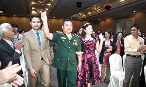 Lê Xuân Giang luôn xuất hiện trong trang phục Đại tá Quân đội khi tham dự các sự kiện