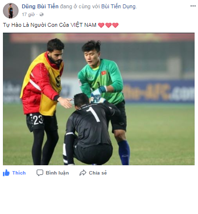 Thủ môn Bùi Tiến Dũng cũng chia sẻ thông điệp ngắn gọn: "Tự hào là người con của Việt Nam." Thủ thành của FLC Thanh Hóa đã cản phá thành công cú đá của đối phương trong loạt luân lưu, qua đó góp phần giúp U23 Việt Nam lập nên kì tích.