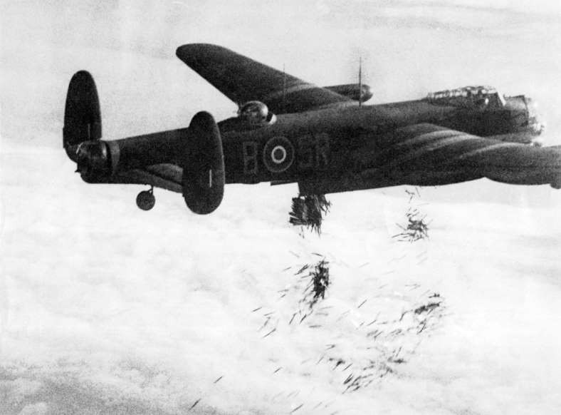 Am anh chien truong chau Au khoc liet trong The chien 2-Hinh-5