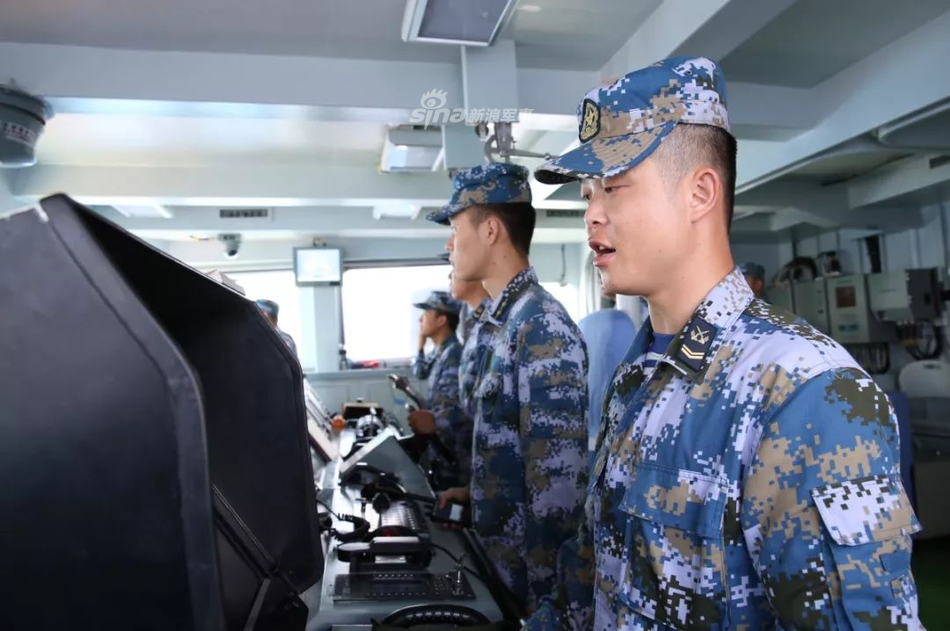 Khoang chỉ huy của tàu Hộ vệ hạm Giang Đảo. Nguồn ảnh: Sina.