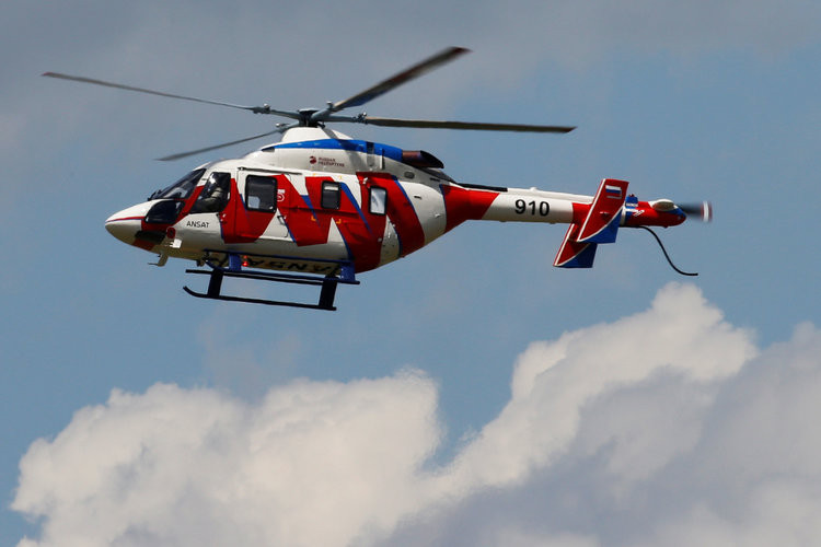 Trực thăng Ansat trình diễn màn bay thử nghiệm ngay tại triển lãm hàng không Paris. Nguồn ảnh: BI.