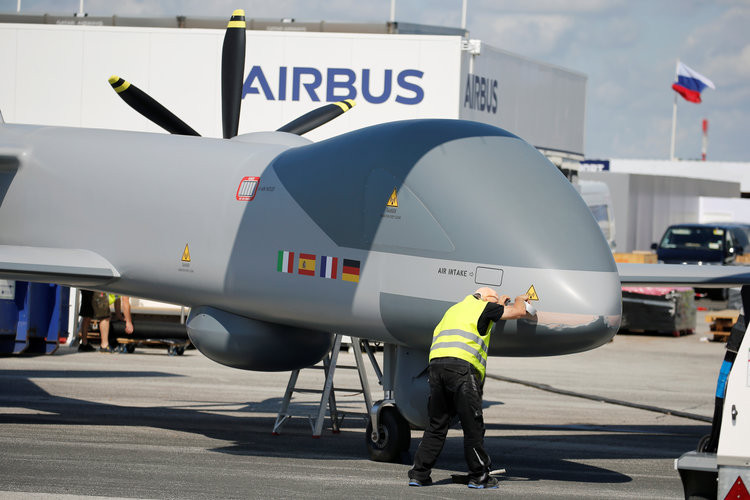 Máy bay không người lái của hãng hàng không Airbus đến từ châu Âu - đối thủ cạnh tranh lớn nhất của hãng này là Boeing hiện tại đang gặp khủng hoảng tai tiếng do các tai nạn liên quan đến chiếc Boeing 737 Max. Nguồn ảnh: BI.