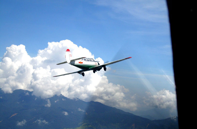 Tổng cộng trên thế giới đang có khoảng 1800 chiếc Yak-52 từng được sản xuất. Trong số đó, một lượng không ít được sở hữu bởi các cá nhân, nhà sưu tập trên khắp thế giới để phục vụ cho việc bay nhào lộn. Nguồn ảnh: Jetliners.