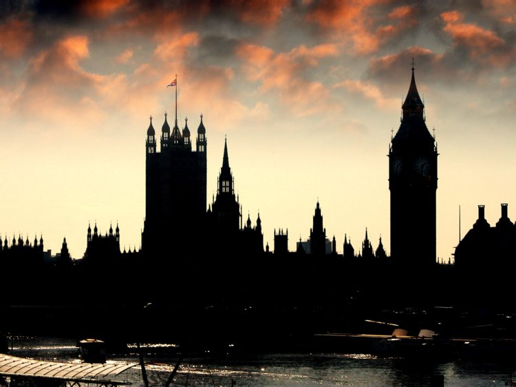 Anh Quốc là nước có số lượng đầu đạn hạt nhân lớn thứ tư thế giới, quốc gia này có tổng cộng 200 đầu đạn hạt nhân trong số đó có 120 đầu đạn đã được triển khai. Nguồn ảnh: BI.