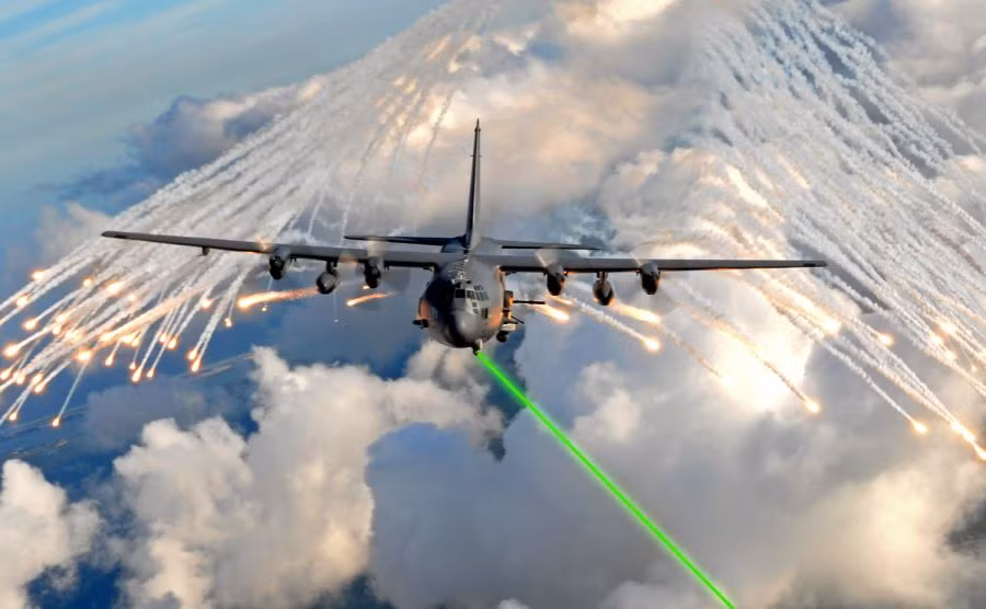 Hiện tại, trên thị trường buôn bán vũ khí quốc tế Đức chỉ nổi tiếng với xe tăng chủ lực và các loại súng trường bộ binh. Tuy nhiên với nền khoa học quân sự phát triển khá và nền tảng vững chắc, chắc chắn nếu được quan tâm đúng mức Đức sẽ lại một lần nữa vươn lên trở thành cường quốc quân sự trong tương lai. Nguồn ảnh: Pinterest.