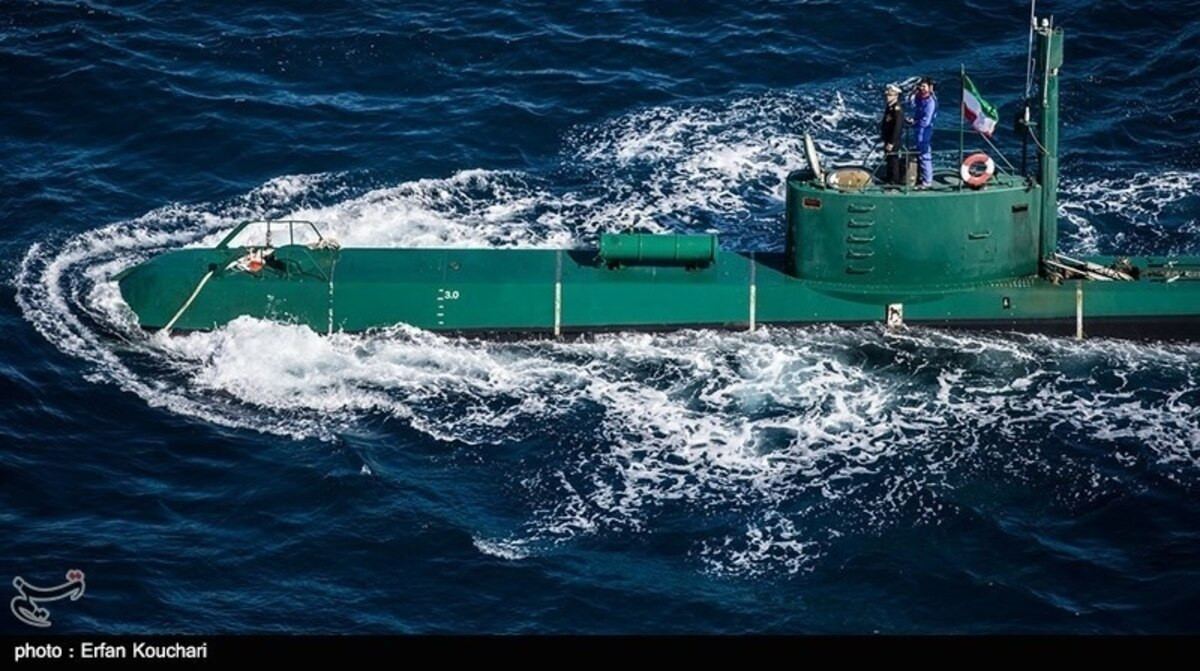 Cách tấn công này chắc chắn sẽ gây tổn thất cực lớn cho phía Iran nhưng đã mất công đổ máu nhiều tới vậy, Iran chắc chắn sẽ chọn cho mình mục tiêu đắt giá nhất - ví dụ như các tàu sân bay của Mỹ - để có được sự đánh đổi xứng đáng. Nguồn ảnh: ARNI.