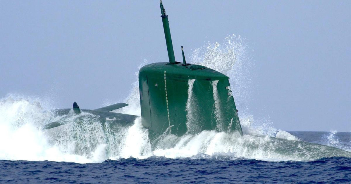 Tờ National Interest của Mỹ nhận định, các tàu ngầm bỏ túi của Iran chỉ có hai phương án để có thể tấn công được đội tàu chiến của nước này nếu hai bên xảy ra chiến tranh. Nguồn ảnh: ARNI.