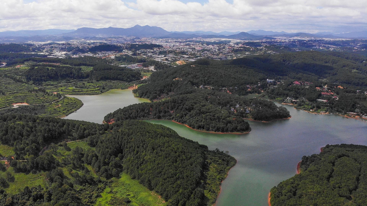 Du an bat dong san sai pham 'vay' ho Tuyen Lam, Da Lat 'tuyt coi'