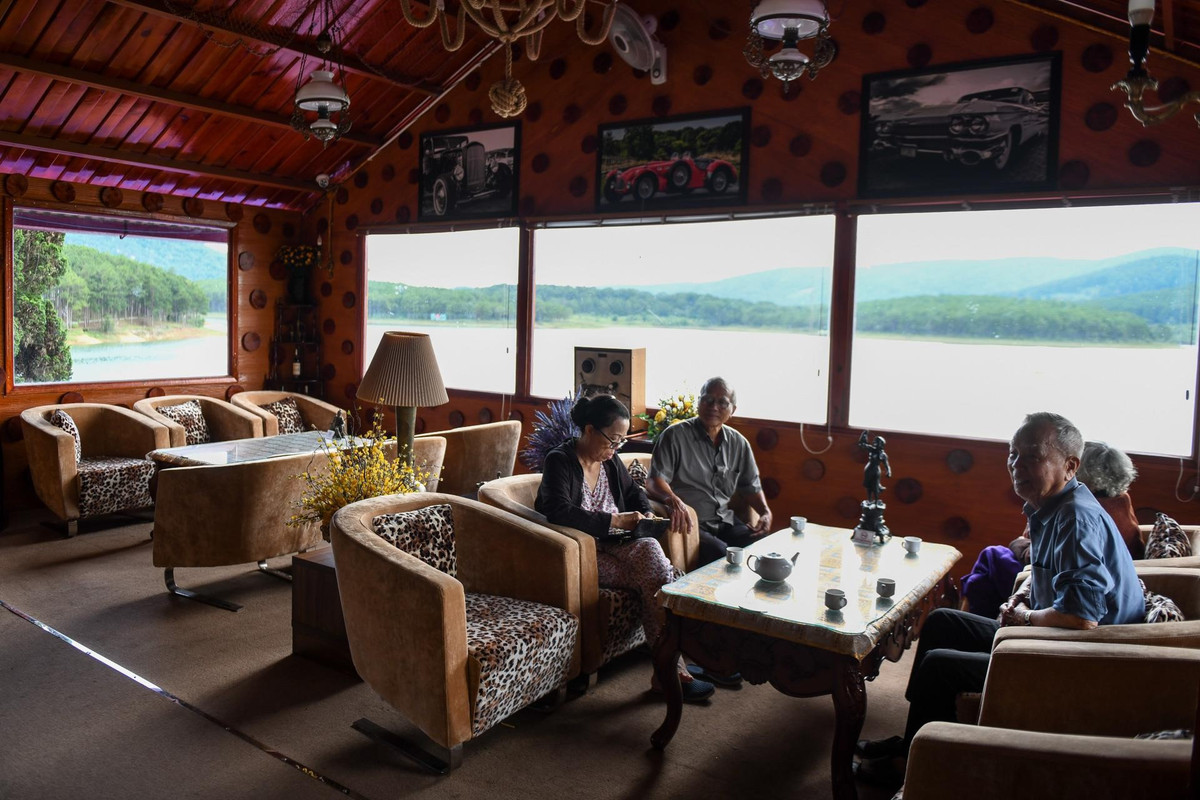 Tháng 6/2018, UBND tỉnh Lâm Đồng đã phạt hành chính đối với công ty Li Mi 80 triệu đồng, buộc tháo dỡ trong vòng 30 ngày. Tuy nhiên, đến nay, cơ sở kinh doanh này vẫn hoạt động, lượng khách ra vào tấp nập.