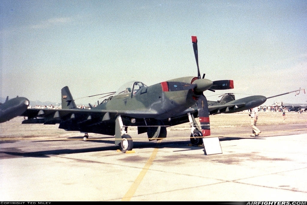 Mặc dù thông số kỹ thuật trên giấy tỏ ra khá hiệu quả, tuy nhiên Piper PA-48 lại ra đời quá muộn, vào năm 1971 khi nó thực hiện chuyến bay thử đầu tiên thành công thì quân Mỹ cũng chuẩn bị... rút khỏi Việt Nam và không còn cần tới một cứu cánh cho cuộc chiến tranh du kích này nữa. Cuối cùng, chỉ có 4 chiếc PA-48 được ra đời. Nguồn ảnh: Airfighters.