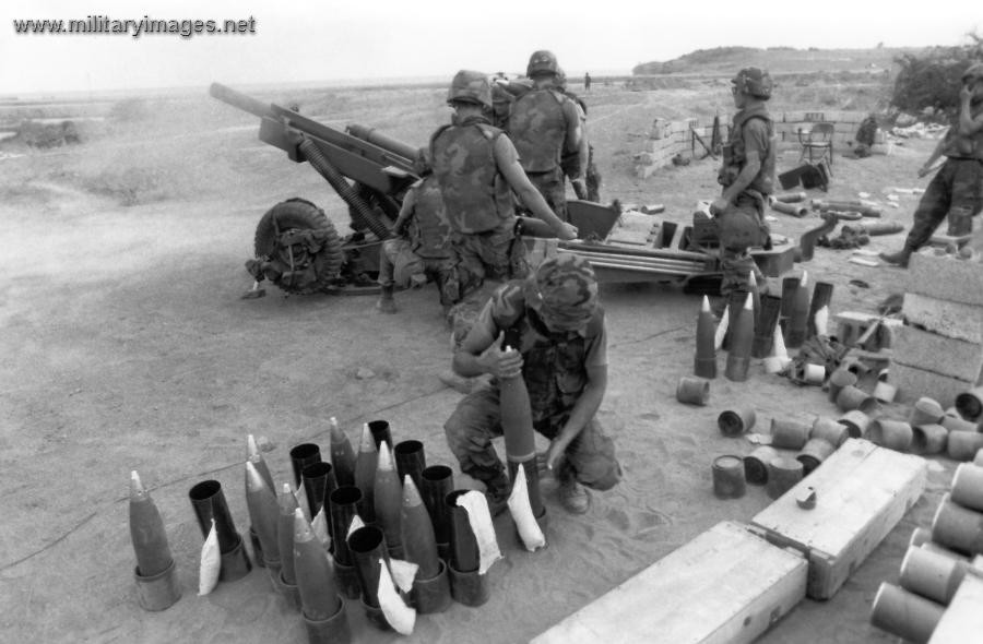 Về cơ bản, đây là khẩu pháo có sức công phá và uy lực tốt, độ chính xác cực cao và có thời gian đáp ứng hoả lực ngắn. Độ chính xác của M102 cao tới nỗi, quân đội Mỹ có thể gọi pháo dội cách chiến hào của mình chỉ vài ba mét - đủ để đảm bảo cho binh lính ngồi bên trong chiến hào. Nguồn ảnh: Smallwarsjournal.