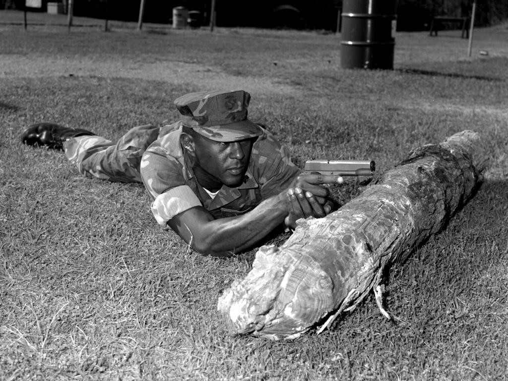 Về cơ bản đây là loại vũ khí hiệu quả, độ ổn định cao và rất đáng tin cậy. Với lối đánh áp sát của Quân Giải phóng, đôi lúc súng ngắn M1911 lại có thể là thứ vũ khí cứu sống mạng của binh lính Mỹ trên chiến trường. Nguồn ảnh: Smallwarsjournal.