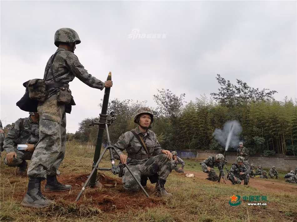 Hoả lực cối được sử dụng làm nhiệm vụ chi viện cho bộ binh cơ động. Nguồn ảnh: 81.cn