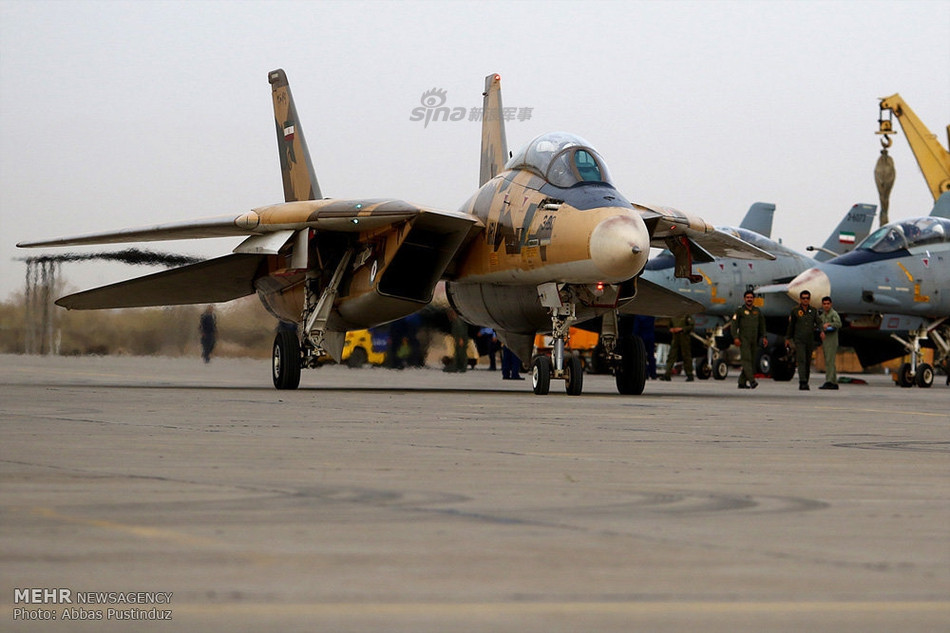 Cụ thể, trong trường hợp các máy bay thế hệ năm của Mỹ tiếp cận với F-14 ở khoảng cách giao tranh hoặc gần hơn, việc tham chiến là điều chắc chắn sẽ xảy ra và khi này, các chiến đấu cơ thế hệ năm của Mỹ sẽ phải mở khoang vũ khí - đồng nghĩa với việc bị mất khả năng tàng hình. Nguồn ảnh: Sina.