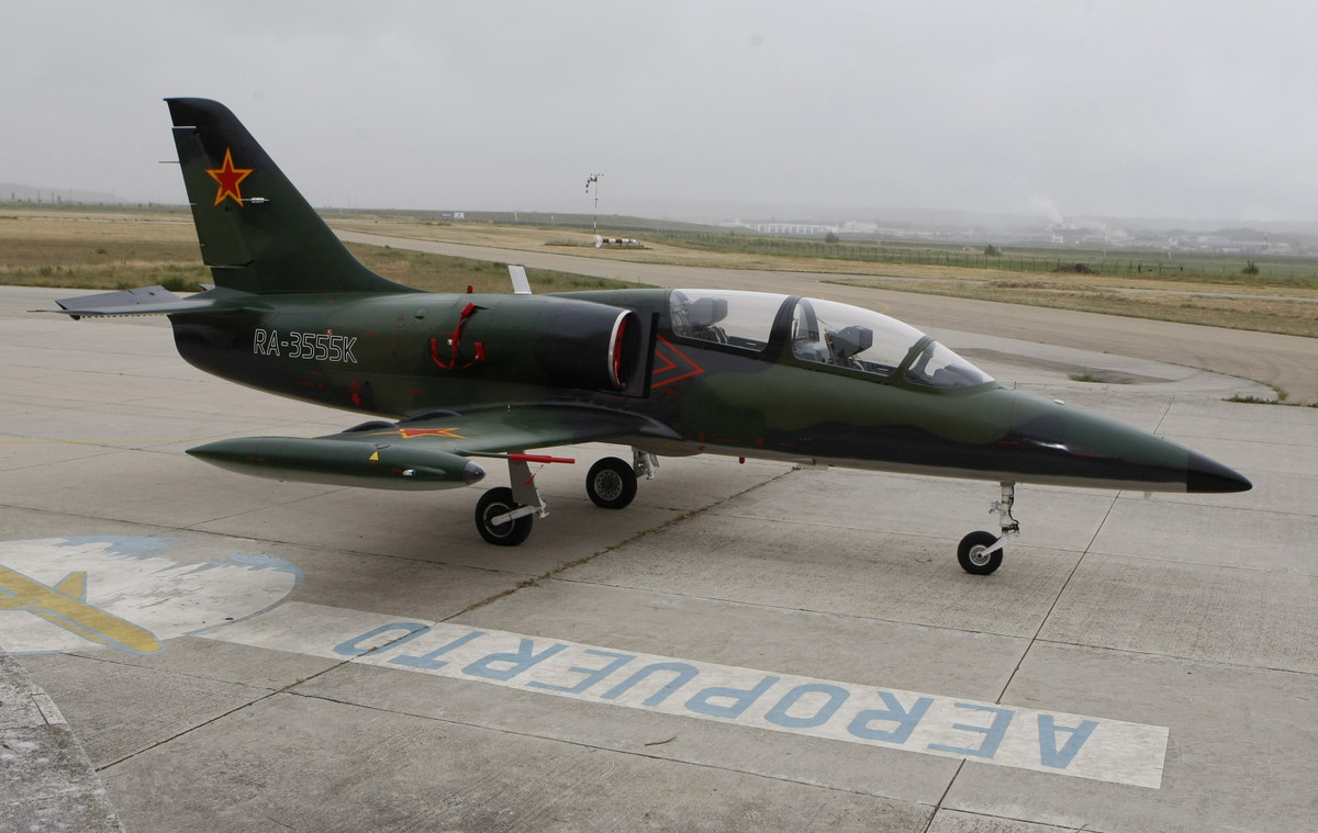 Đây hiện tại cũng là loại máy bay phản lực huấn luyện phổ biến bậc nhất châu Âu với tổng cộng gần 3000 chiếc được sản xuất cho tới thời điểm hiện tại. Nguồn ảnh: Rumil.