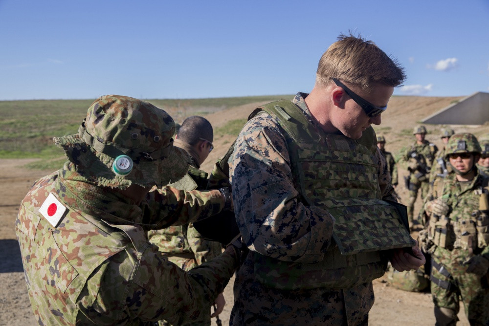 Ngoài ra, quân đội Mỹ còn có trách nhiệm huấn luyện, đào tạo cho lực lượng Phòng vệ Nhật Bản, nhất là kể từ khi lực lượng này được Nhật mở rộng cả về quy mô, số lượng lẫn trang thiết bị. Nguồn ảnh: JSDF.