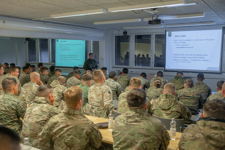 Tổng cộng có khoảng 100 lính từ Sư đoàn 2 Thuỷ quân Lục chiến cùng với Nhóm hậu cần số 2 Thuỷ quân Lục chiến tham gia cuộc tập trận năm nay. Nguồn ảnh: BI.