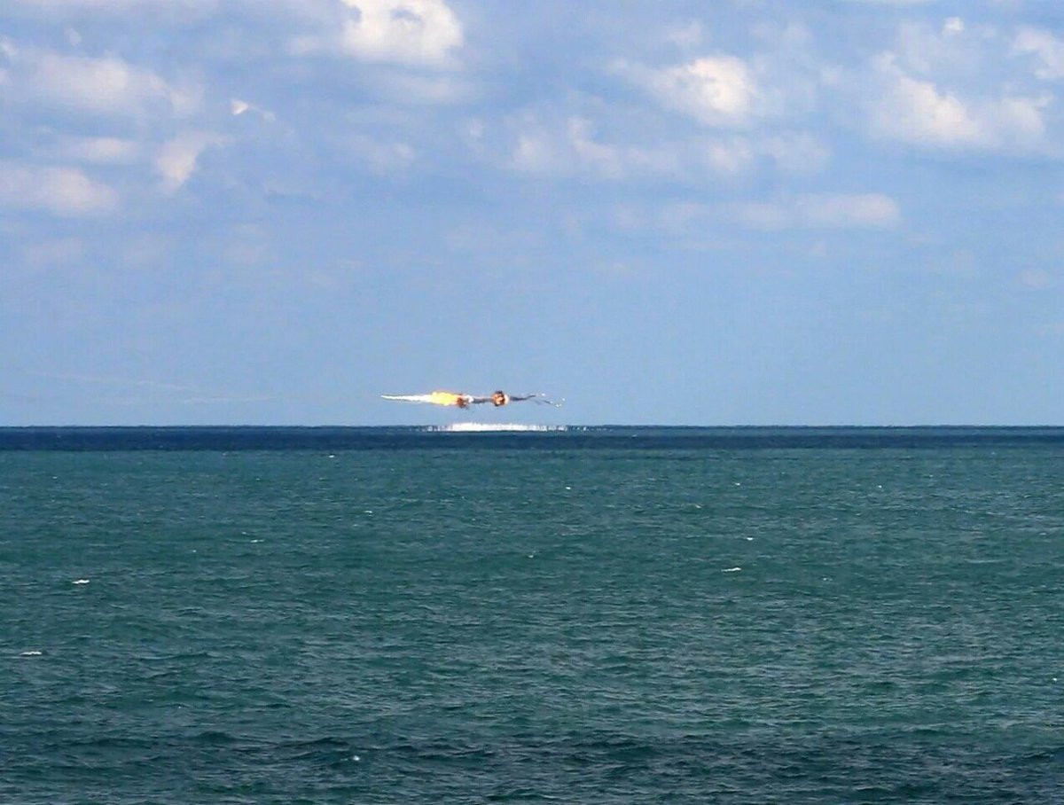 Kỹ thuật này không chỉ áp dụng cho các tên lửa chống hạm mà còn từng được các phi công lái máy bay chiến đấu áp dụng để tấn công mục tiêu trên biển bằng ngư lôi hoặc bằng pháo phản lực.