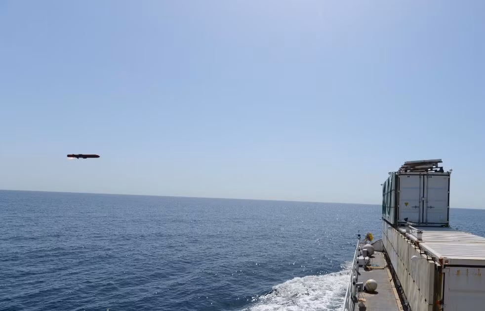 Ngày nay, với việc các loại tên lửa càng ngày càng thông minh, các phi công chiến đấu đã không còn phải sử dụng kỹ thuật nguy hiểm này trong tác chiến đối hải.