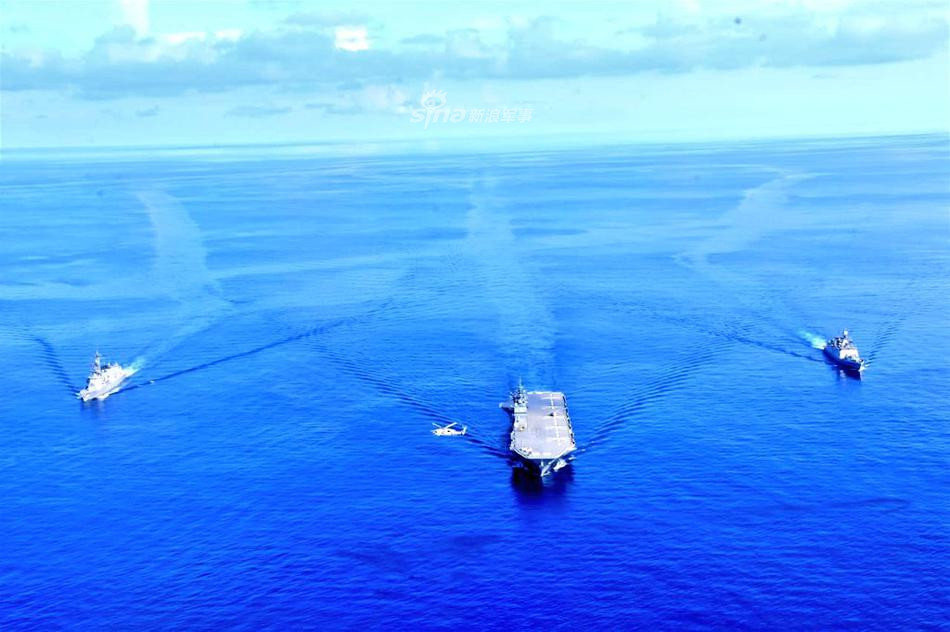 Tàu khu trục mang trực thăng Izumo - tàu khu trục lớn nhất của Nhật và cũng là lớn nhất của thế giới ở thời điểm hiện tại cũng là "khách quen" của vùng biển Ấn Độ Dương. Nguồn ảnh: Sina.