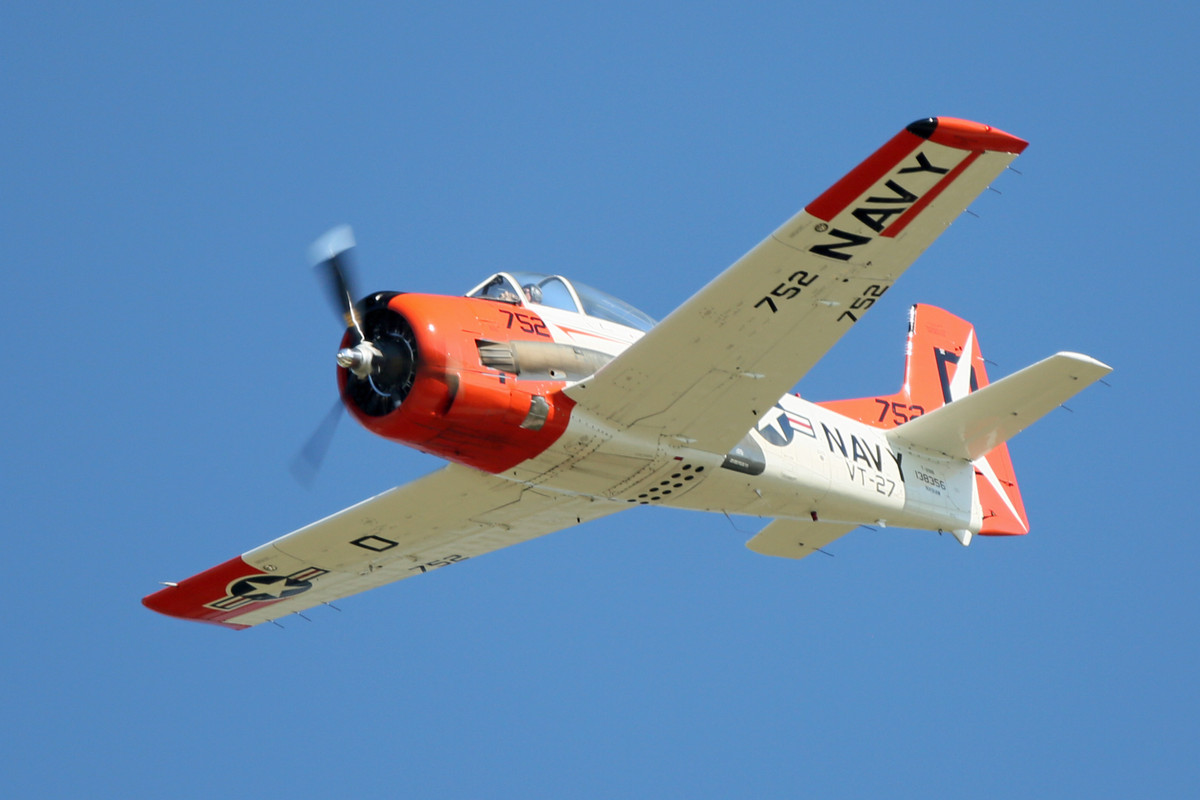 Loại máy bay có trọng lượng rỗng 2,9 tấn này được trang bị một động cơ Wright R-1820 với 9 xy-lanh, tổng công suất 1425 mã lực cho phép cất cánh với trọng lượng tối đa lên tới 3,8 tấn. Nguồn ảnh: USAF.