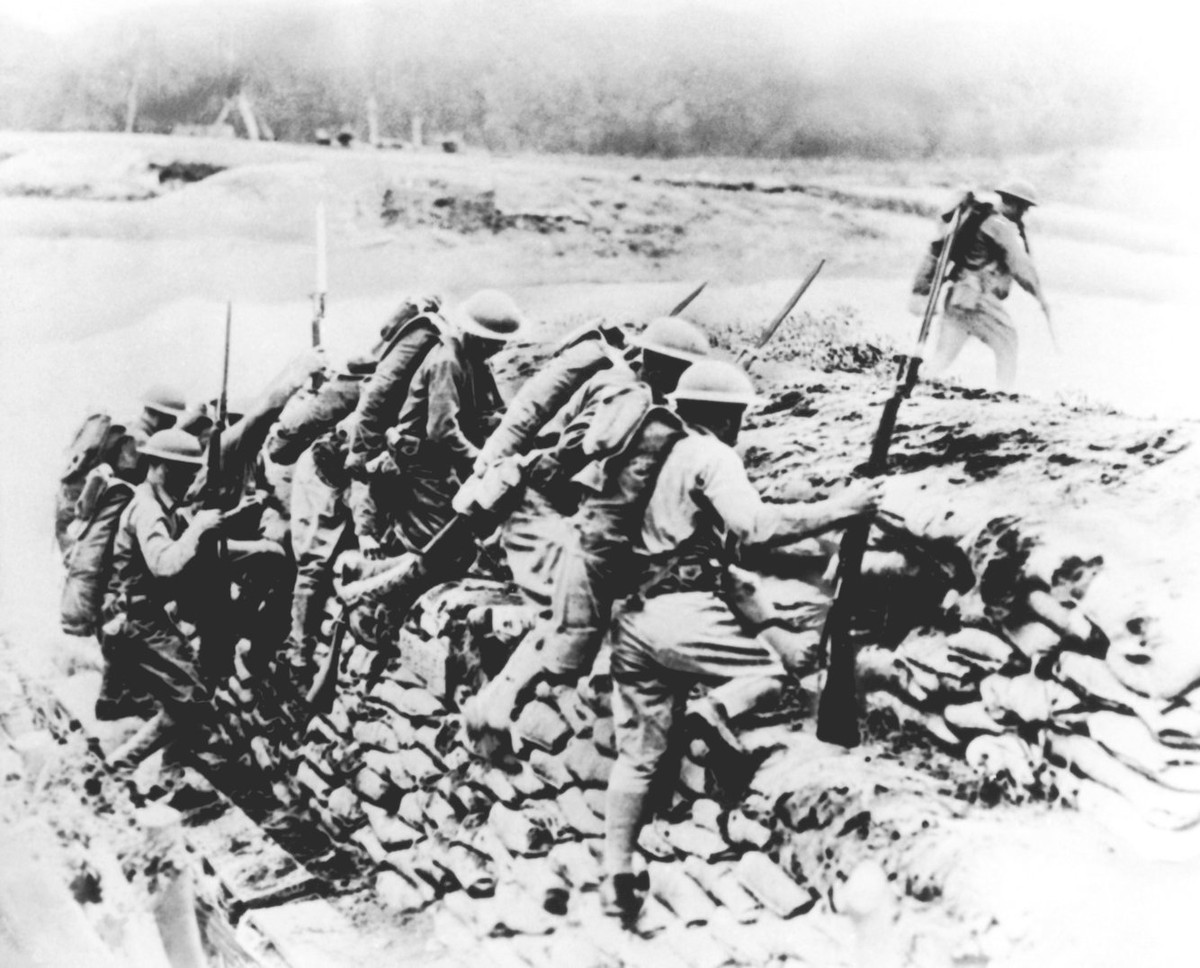 Chiến tranh Thế giới thứ nhất là cuộc chiến đầu tiên nằm ngoài châu Mỹ mà lực lượng này tham gia. Những người Mỹ đã chiến đấu sát cánh bên người Pháp với đúng danh dự của một người đồng minh trong những cuộc "thảm sát" diễn ra trên chiến trường của cuộc Đại Chiến. Nguồn ảnh: BI.