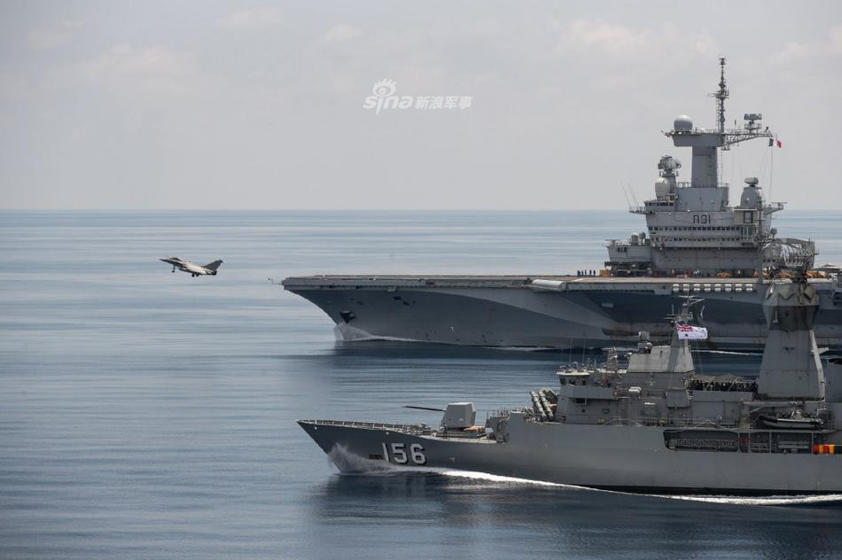 Hiện tại, tàu sân bay Charles de Gaulle đang tiến hành hải trình di chuyển bắt đầu từ cảng Toulon ở miền Nam nước Pháp và đích đến cuối cùng chính là ngoài khơi vùng biển Indonesia trước khi quay trở về nước. Nguồn ảnh: Sina.