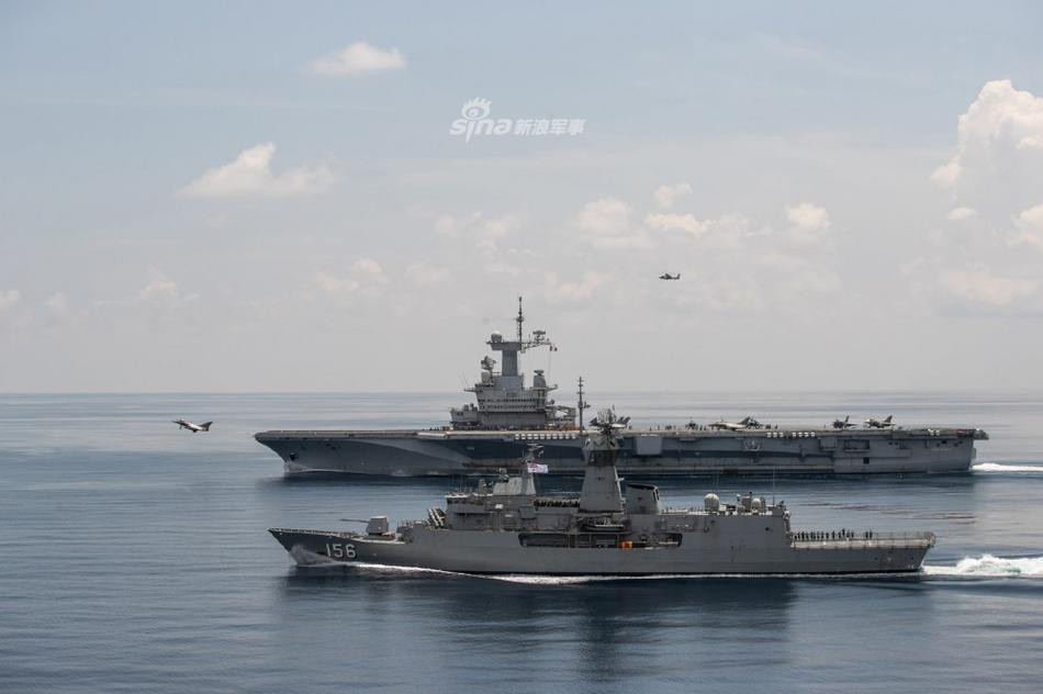 Trong khi đó, tàu HMAS Toowoomba của Hải quân Hoàng gia Australia là tàu khinh hạm thứ bảy được đóng theo lớp Anzac của hải quân nước này và đã được đặt lườn từ năm 2002. Nguồn ảnh: Sina.