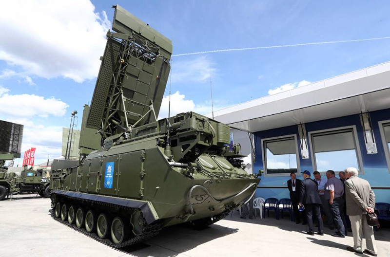 Hệ thống định vị mục tiêu của bệ phóng tên lửa đất đối không tự hành Viking.