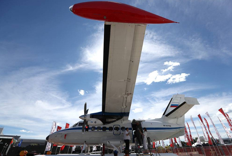 Máy bay vận tải L410 UVP-E20.